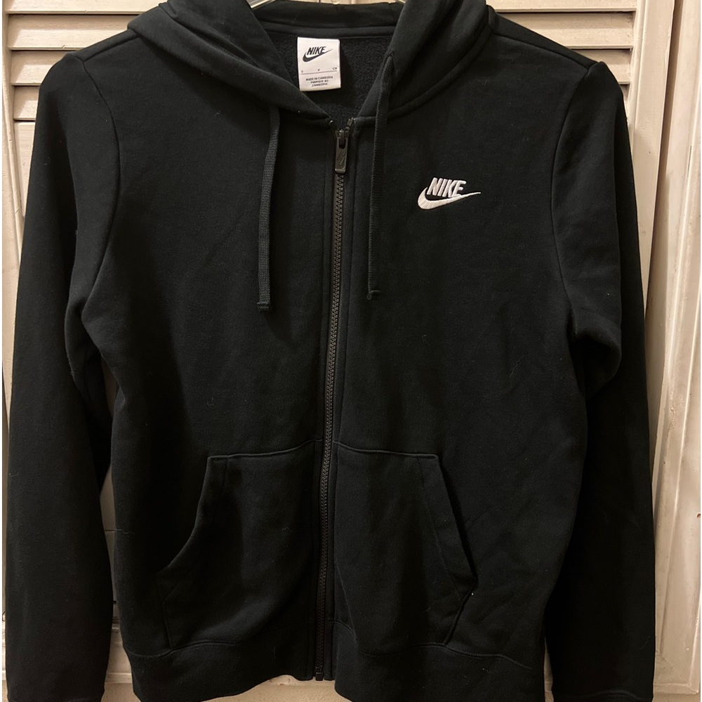 Nike black zip up hoodie.